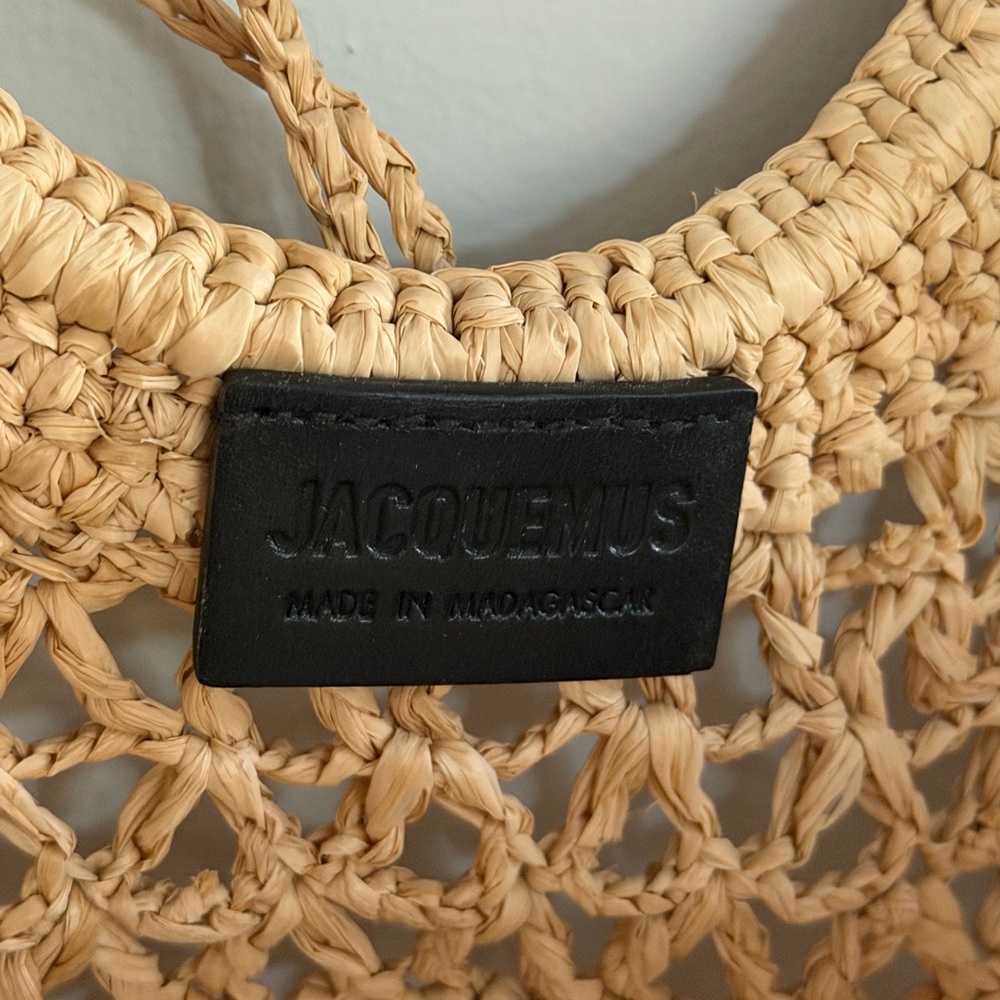 JACQUEMUS Spiaggia Small raffia basket bag - Picture 7 of 10